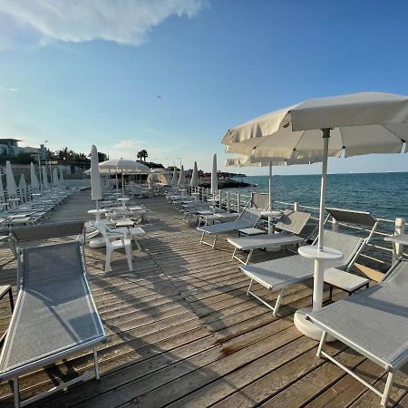Fabris Palace Trani Buitenkant foto